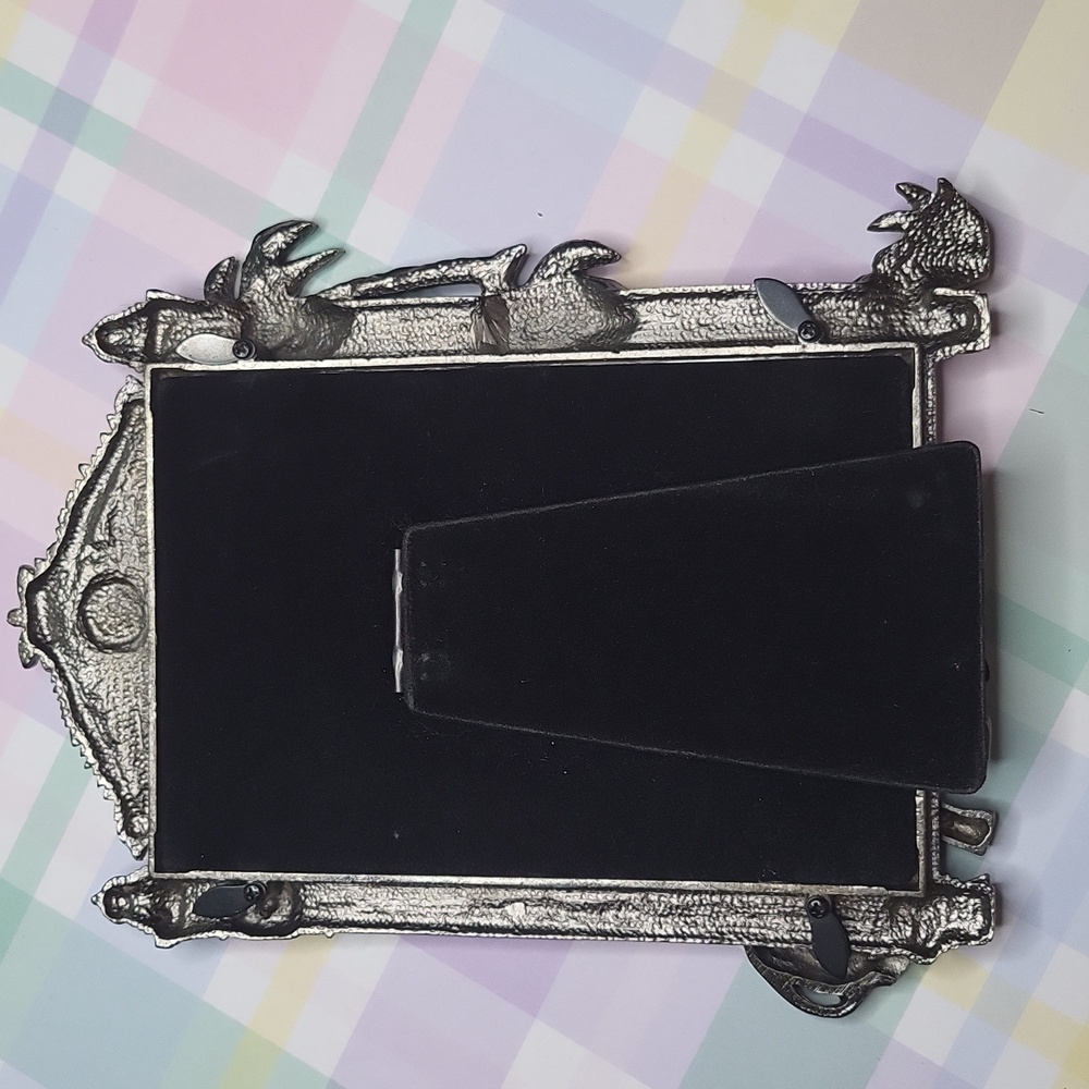 Enamel Picture Frame - Picture 5 of 6